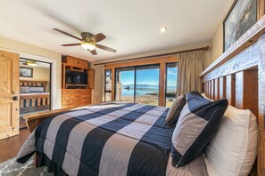 2 bedrooms, iron/ironing board, WiFi