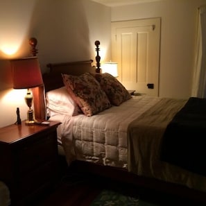 3 makuuhuonetta, silitysrauta/-lauta, Wi-Fi, vuodevaatteet