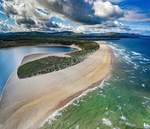 Beach nearby - The perfect vacation home on the spectacular Northwest Coast of Ireland (Ballintra)