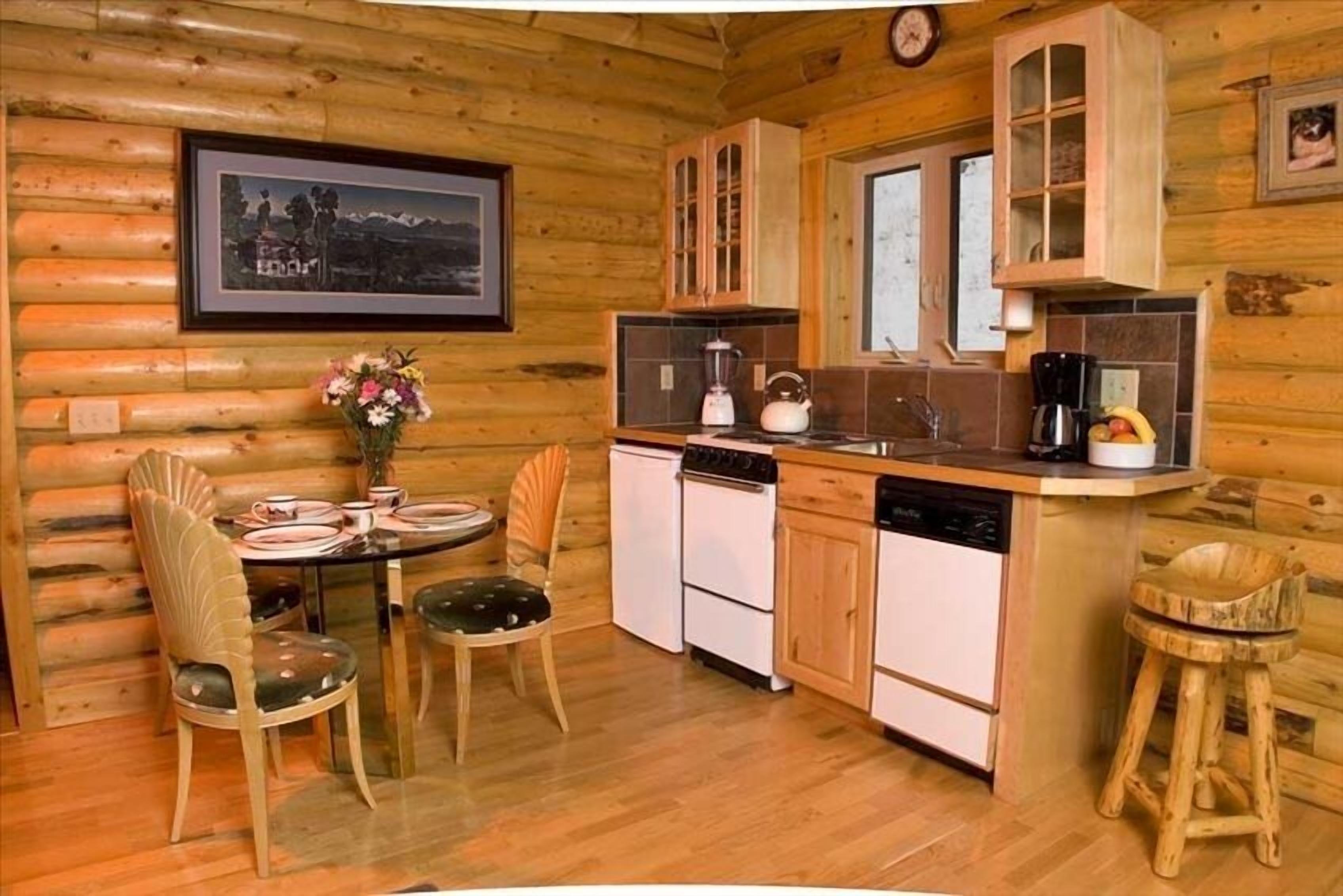 Yellowstone Montana Cabin Healing Retreat Beauty of Paradise Valley!