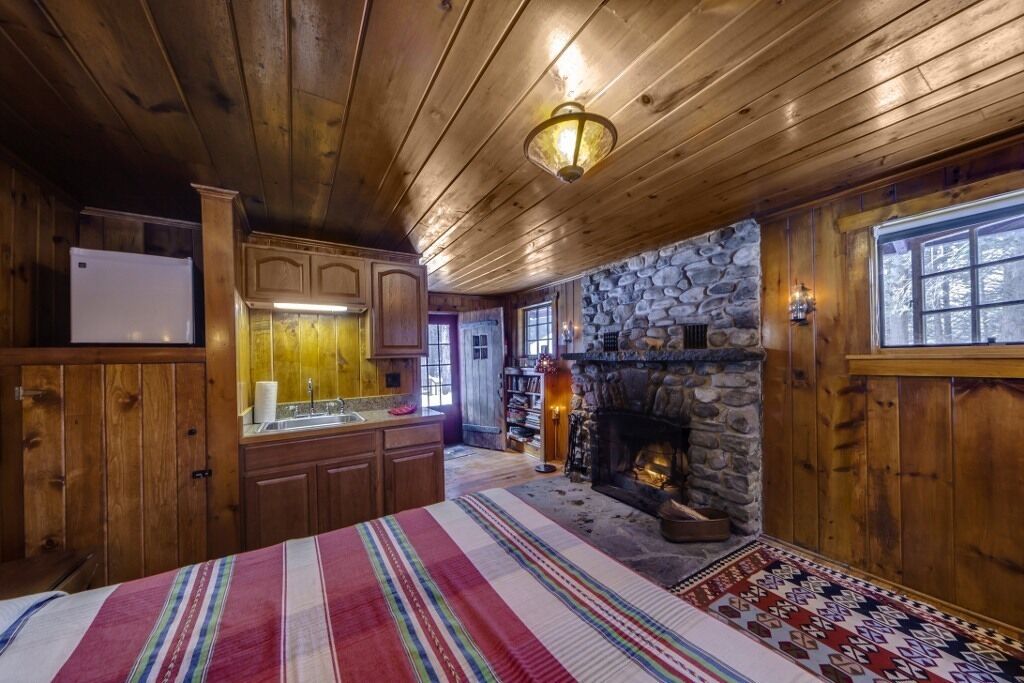 Isolated Knotty Pine Charming Cabin w/Stone Fireplace on 575 Acre Preserve