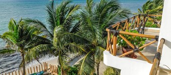 Luxurious Private Caribbean Oceanfront, Breathtaking Ocean Views. 