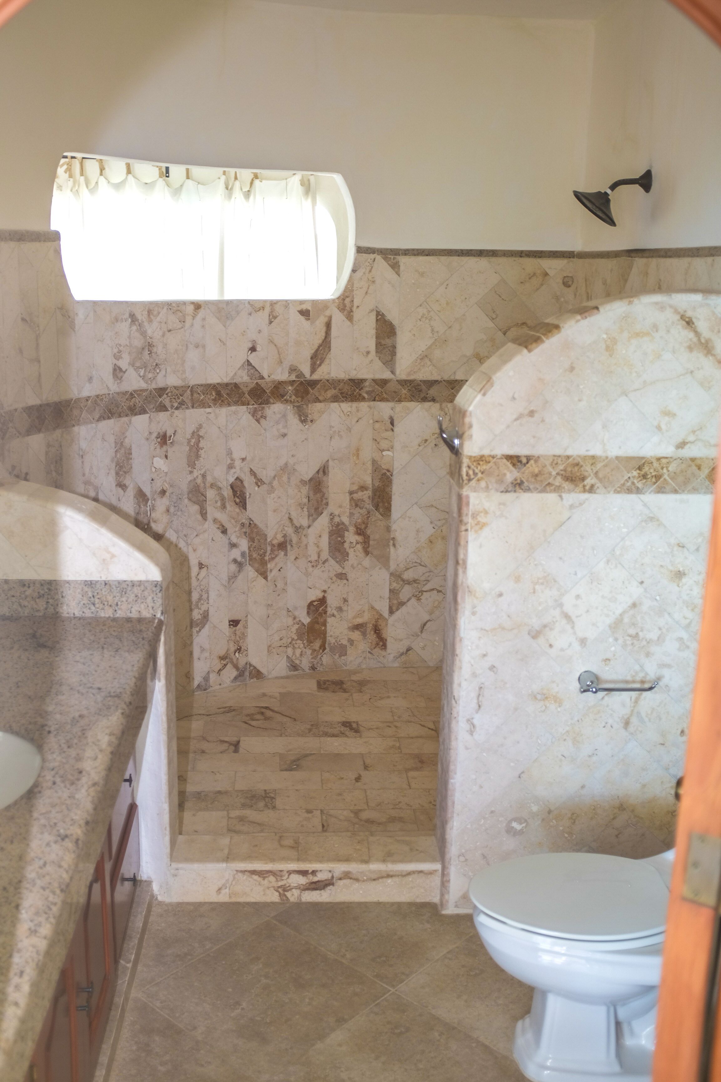 Luxurious Private Caribbean Oceanfront, Breathtaking Ocean Views. 