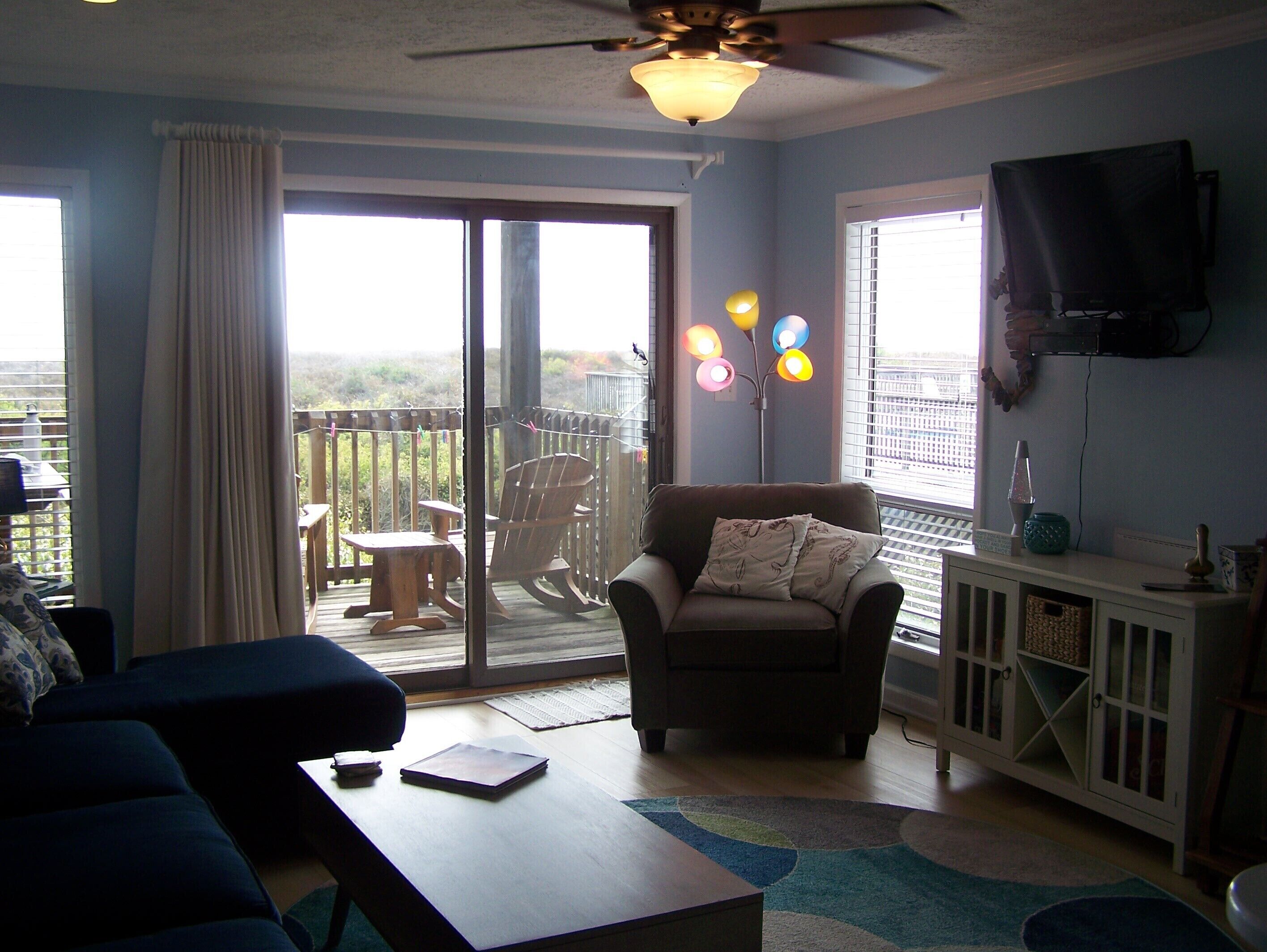 Oceanfront in Duck. Perfect for a couple or small family!! Updated March 2022!