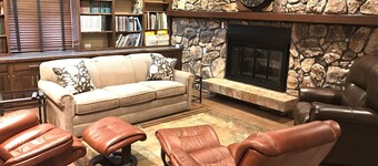 Executive Suite 3 soverom, 2500 sq ft.