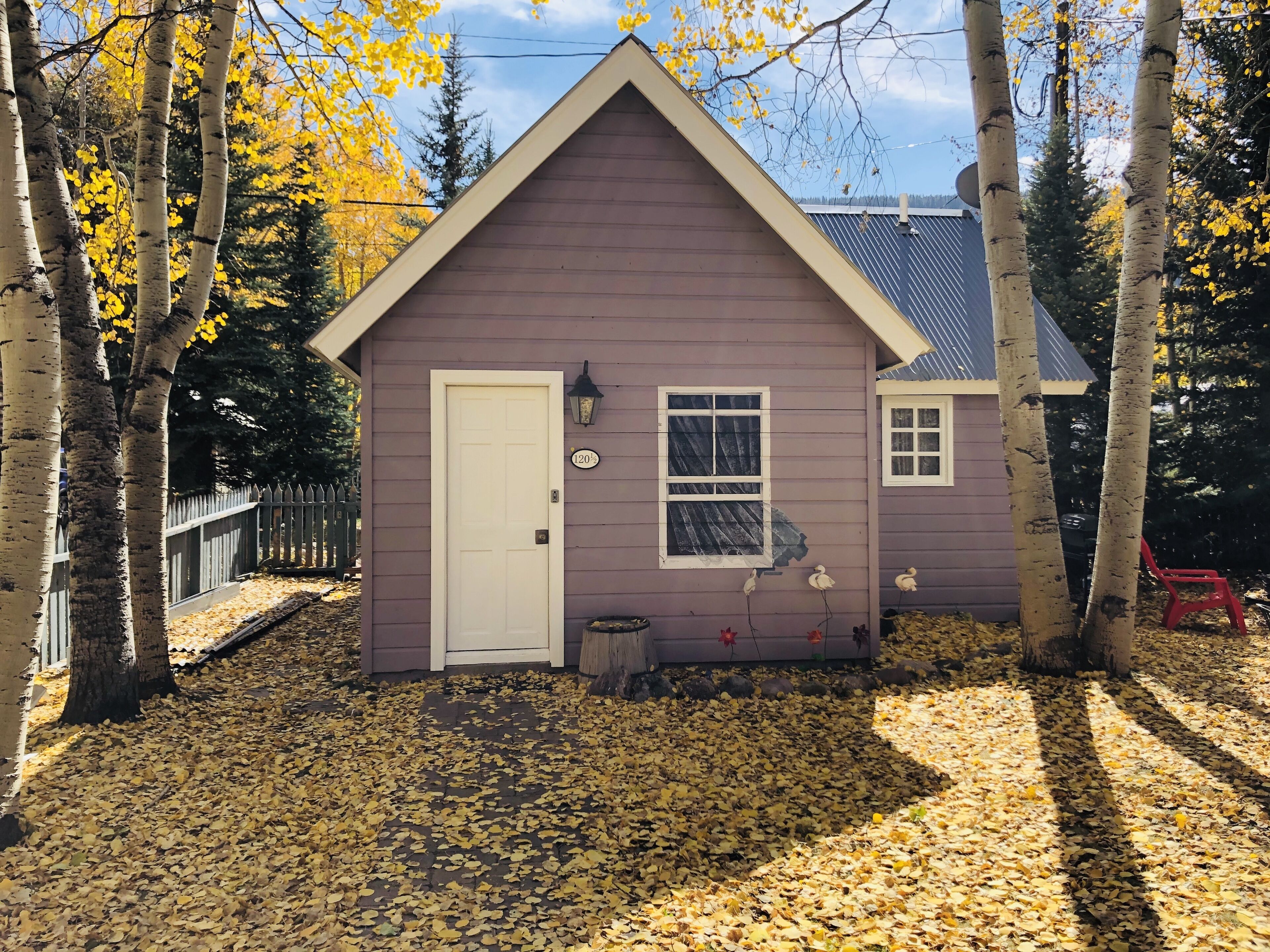 Cute Cottage in Historic Town