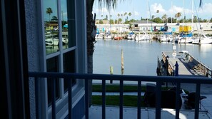 Property grounds - Beautiful Waterfront Condo in Madeira Beach Yacht Club (Madeira Beach)