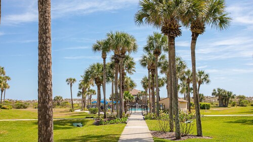 Ocean Villas #42 Ocean view pet friendly condo