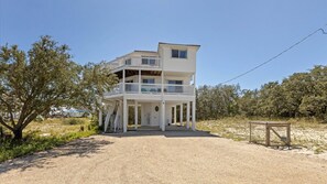 Exterior - BEACHFRONT MILLION DOLLAR VIEWS PANORAMIC GULF SUNRISE! Book Summer Escape Today (Alligator Point)
