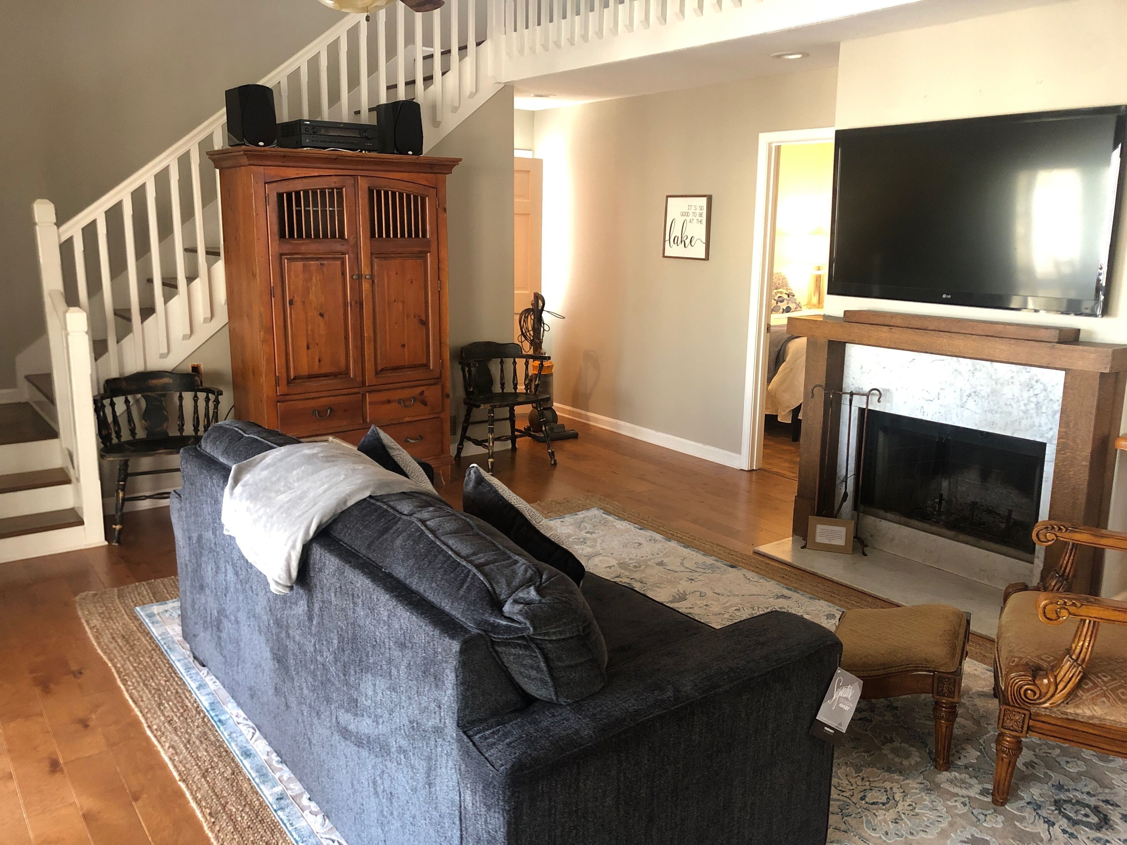 Relax & Enjoy in the North Georgia Mountains on Lake Lanier with beautiful views