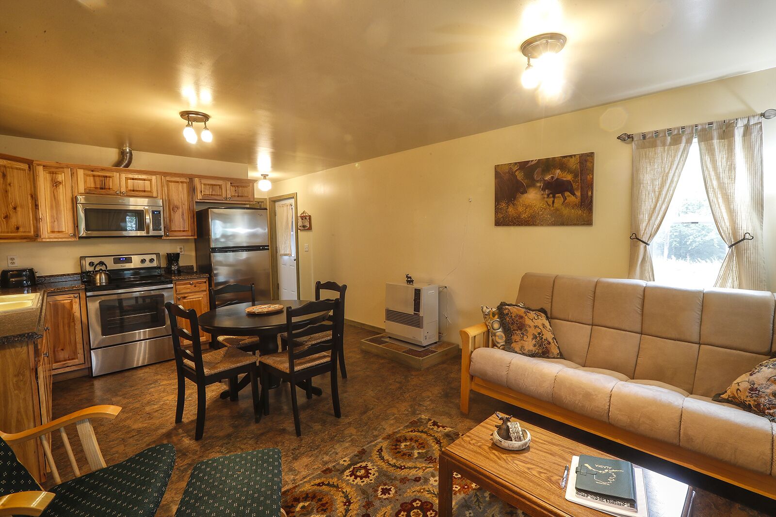 Mountainview Boathouse Apartment.