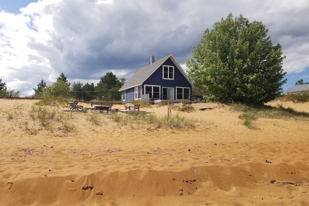 Best Beach on the Keweenaw - Big Traverse Bay on Lake Superior