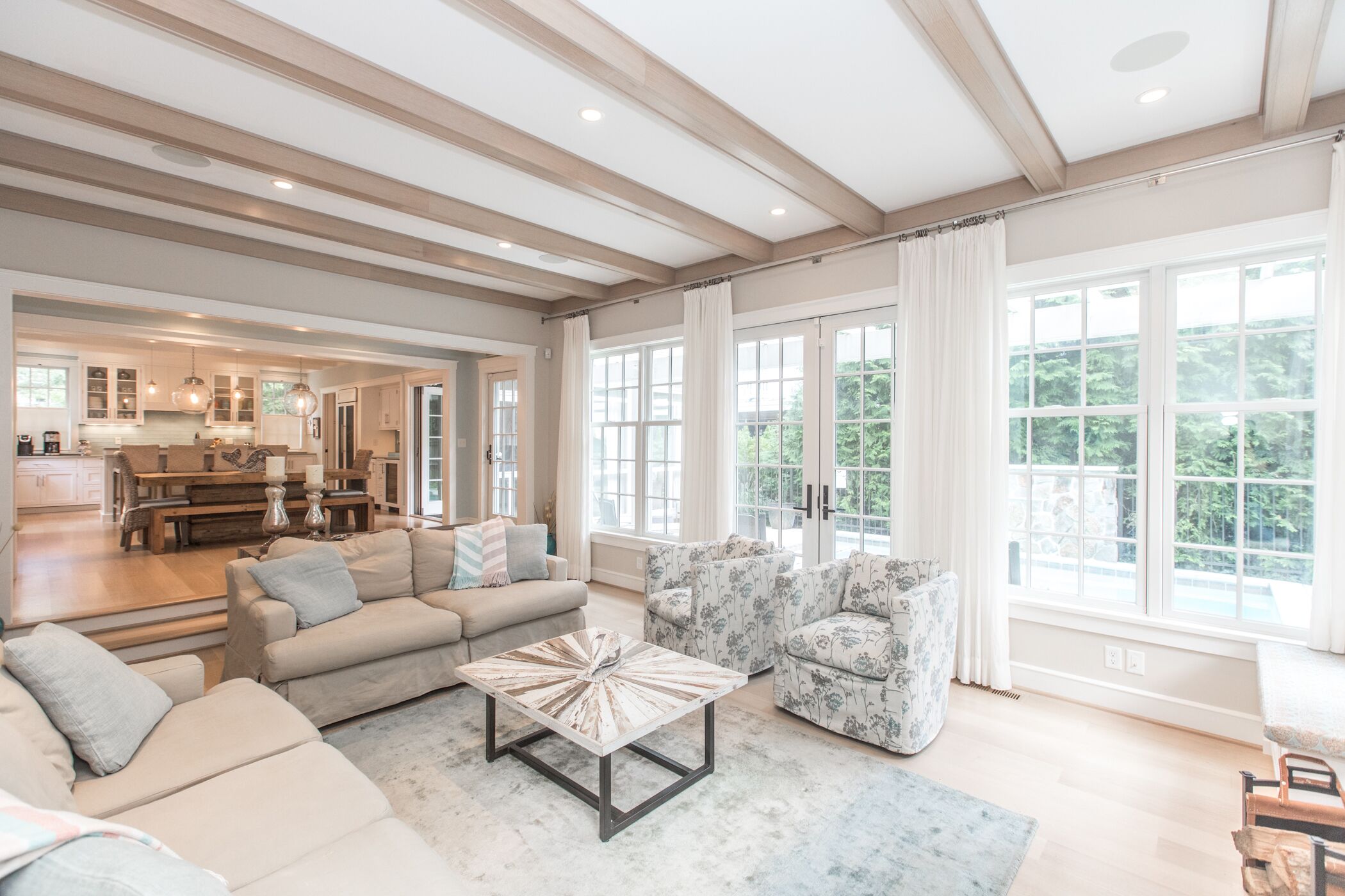 6 Bedroom/4.5 Bath - Pool - 4 Block To Beach - The Pines