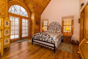 4 chambres, fer et planche à repasser, Wi-Fi gratuit, draps fournis