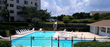 室外游泳池