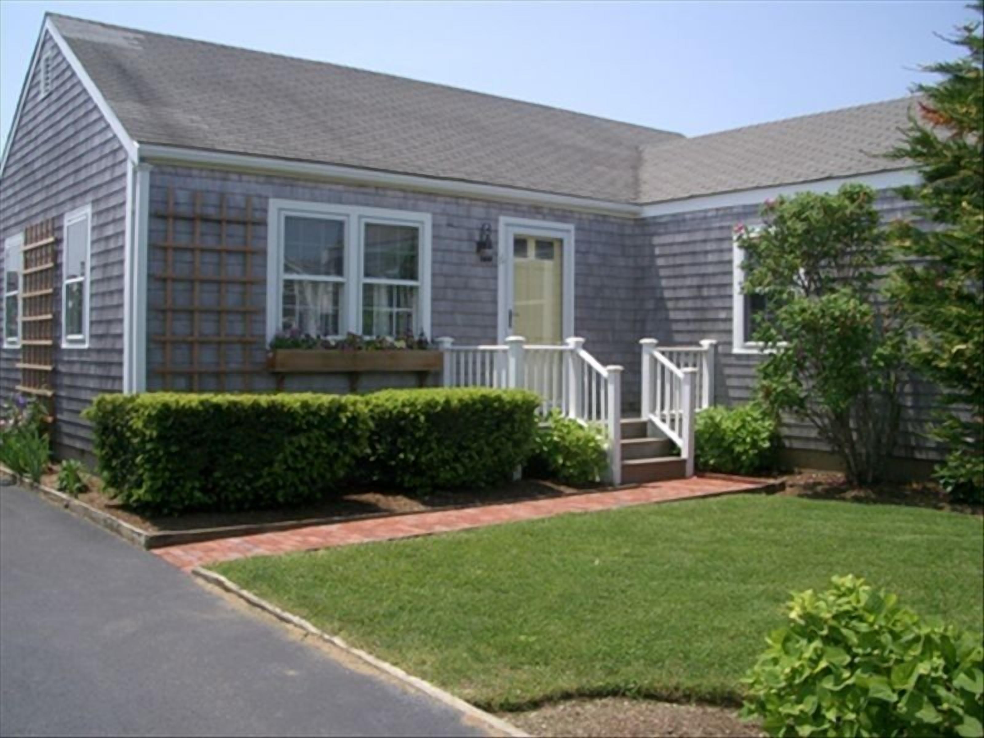 Close to town and beaches