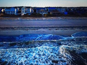 On the beach - Beach Front Family Home with a NEW Beach!!  Incredible Screened In Porch! (Holden Beach)