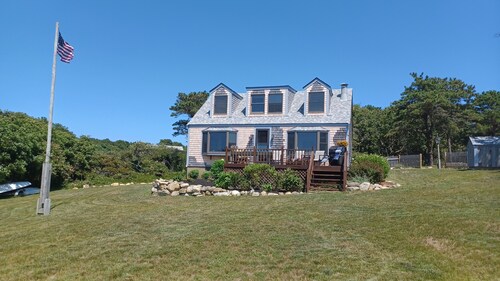 Classic Chappy Beach House, big water views, near the water