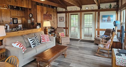 Bear Lodge, Fantastic Views Of Partridge Lake Fremont Wisconsin Wolf River