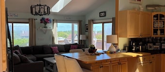 Fantastic Family & Friends Getaway Montauk House - Any Season!