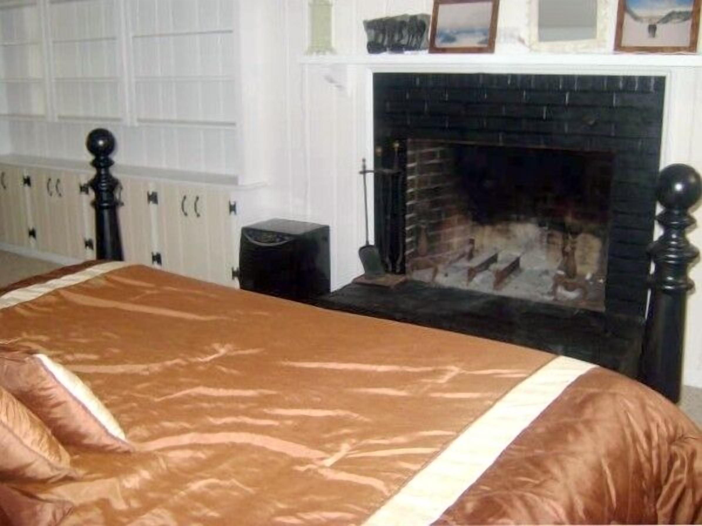 Magnificent Home, Beach views, 1 MIN to the SAND, Slps 12