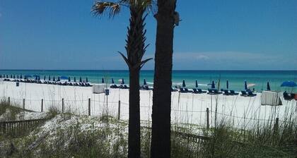 Free Beach Chairs! Great 8th Floor View! Low Rates! Renovated & Upgraded!