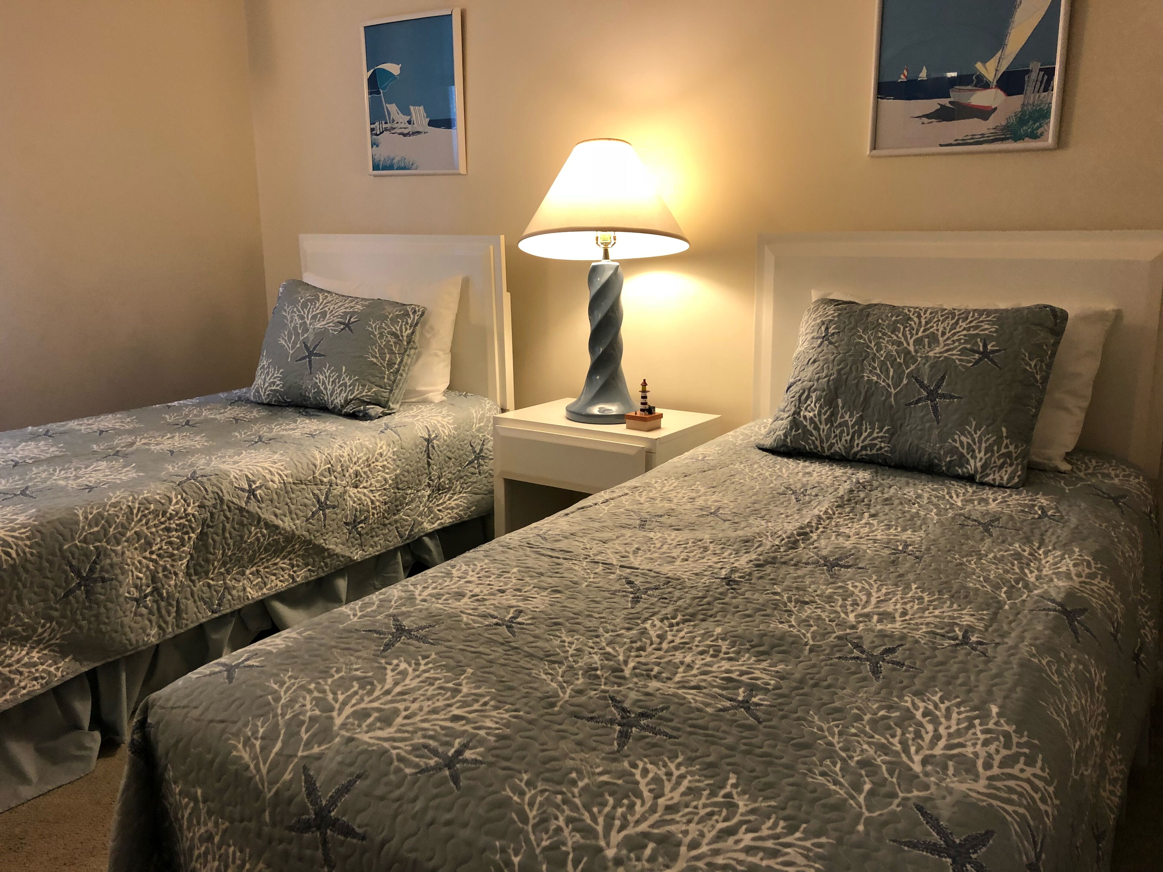 3BR Rehoboth Townhouse; PRIME SUMMER WEEKS AVAILABLE! Great rates!