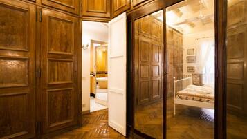 2 Schlafzimmer, BĂŒgeleisen/BĂŒgelbrett, WLAN