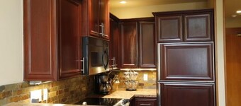 An Upscale, Ski In Haven at Blackcomb Base - Minutes from Whistler Village