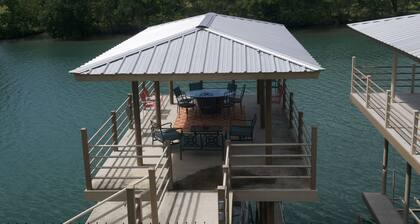 Belle Nouvelle construction sur le lac Dunlap