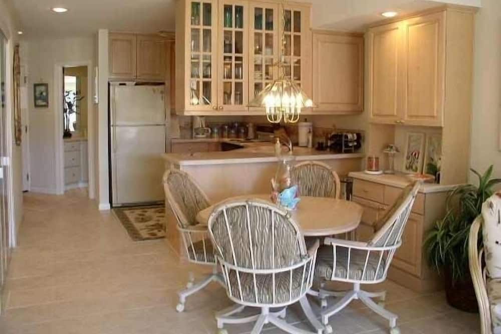 318 CJF - Wireless Internet - Book Now for Best Dates in 2023