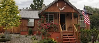 清潔なキャビンダウンタウン、1919年の新鮮な改装