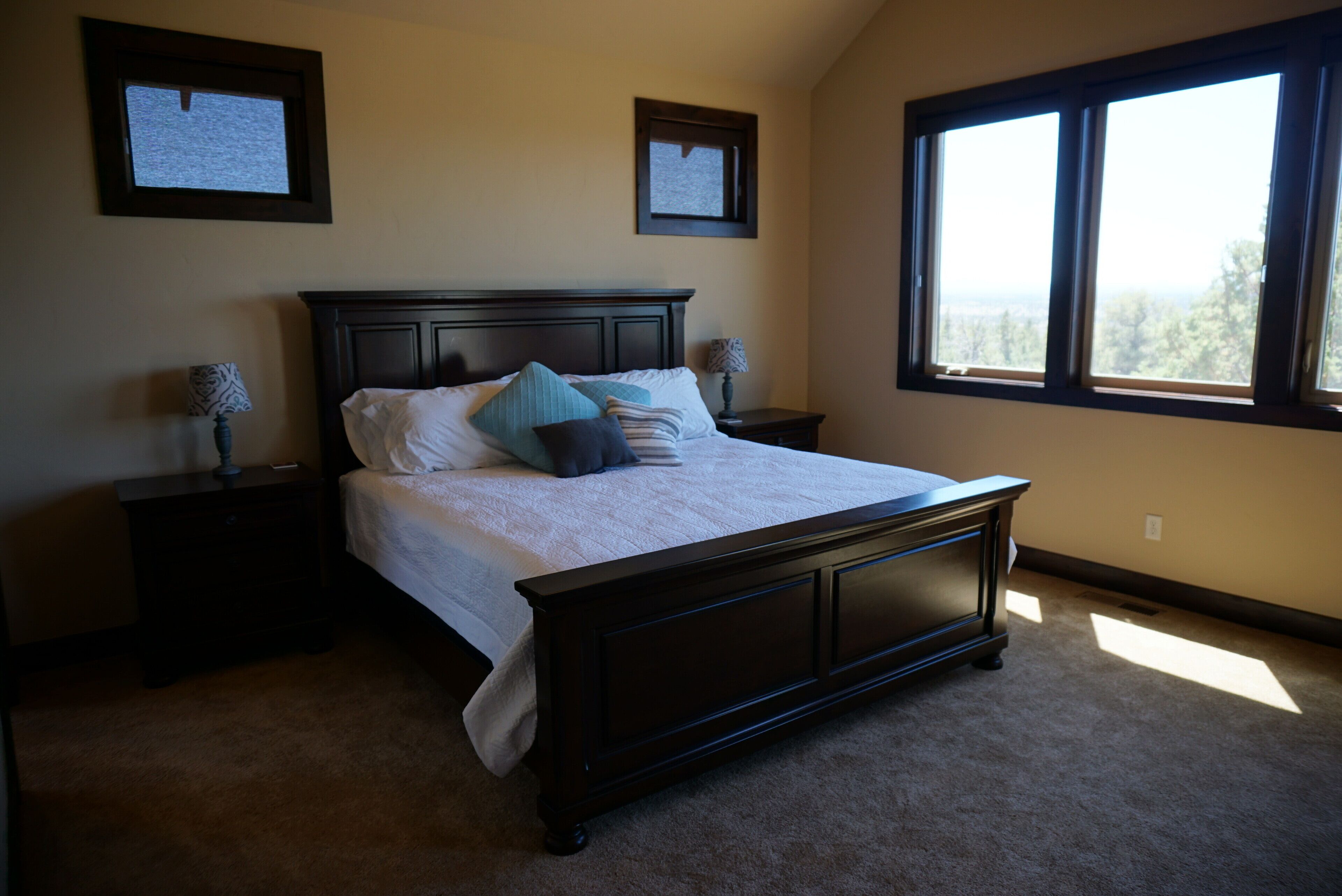 Luxury 5 Star Rated Custom Home at NW #1 Resort.  Golf, Mtn's, Outdoors, Oregon