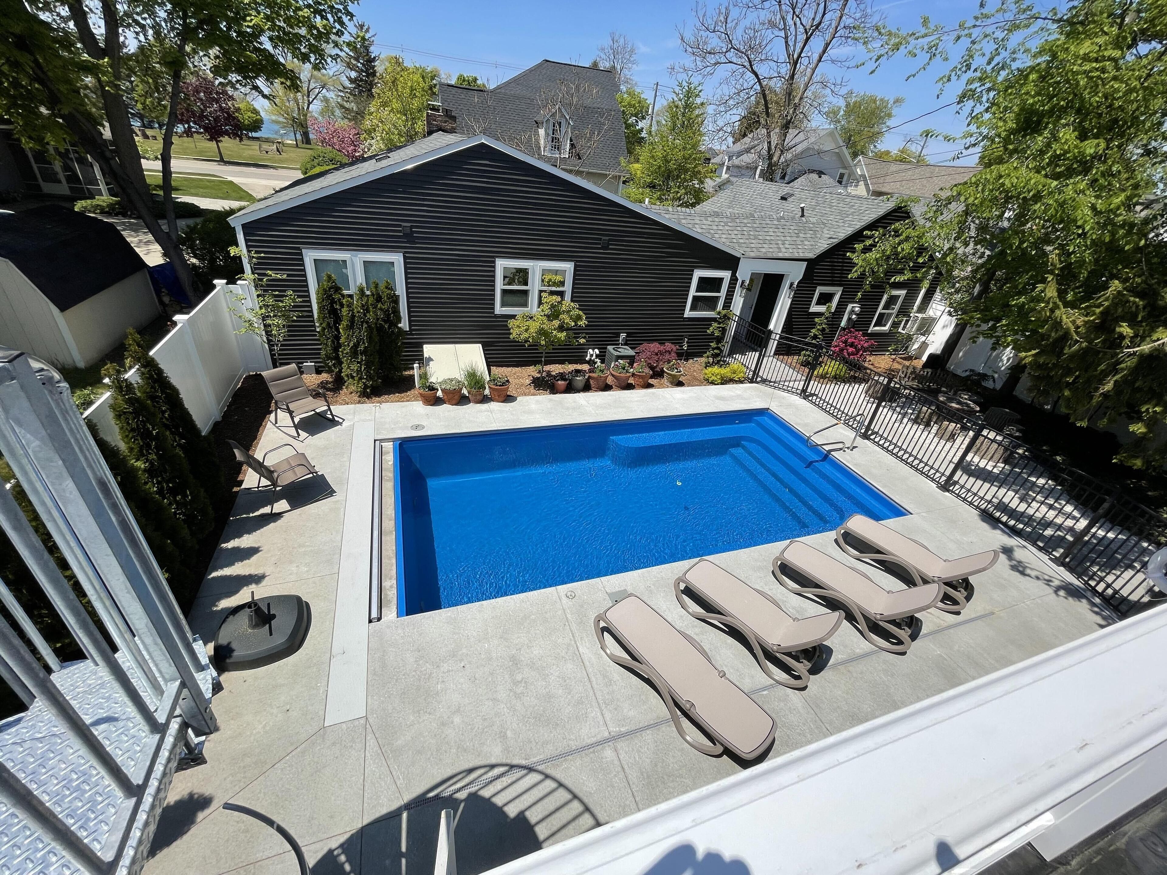 Piscine extérieure, piscine chauffée