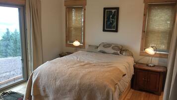 3 chambres, lit parapluie, draps fournis