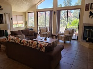 TV, fireplace, DVD player - Come Spend the Holidays in Paradise! Red Rock Views! (Sedona)