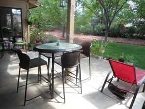 Outdoor dining - Come Spend the Holidays in Paradise! Red Rock Views! (Sedona)