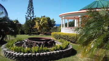 Hiên