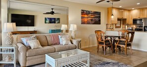 Smart TV, reproductor de DVD, libros y estéreo