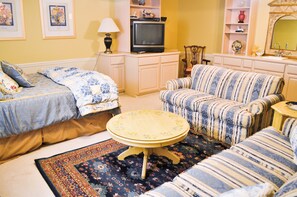 5 Schlafzimmer, Bügeleisen/Bügelbrett, WLAN, Bettwäsche