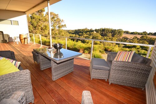 Highview - luxurious romantic rural getaway