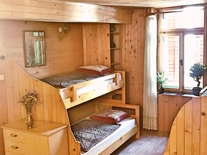 1 bedroom, free WiFi - Bright Apartment at Tartini Square (Piran - Pirano)