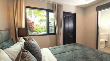 6 bedrooms, in-room safe, iron/ironing board, travel crib