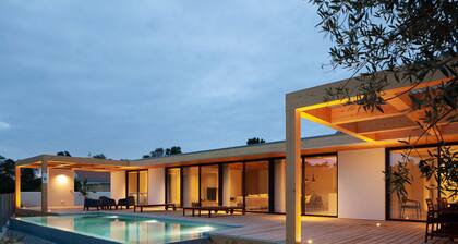 Casa das Pergolas Kesä / Talvi Retreat, Comporta, Alentejo