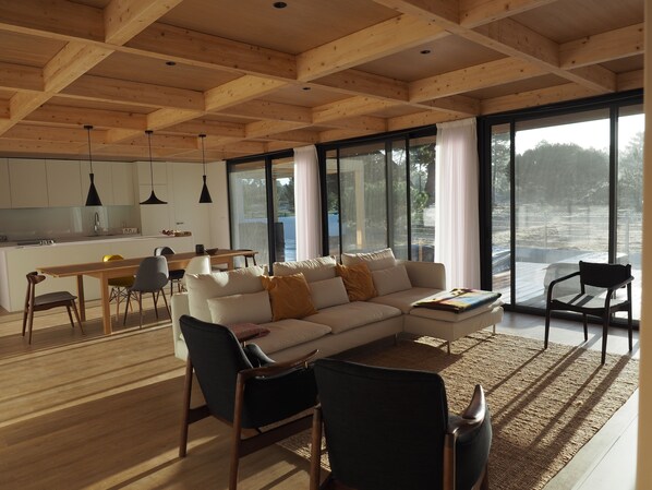 TV connectée, chaîne hi-fi