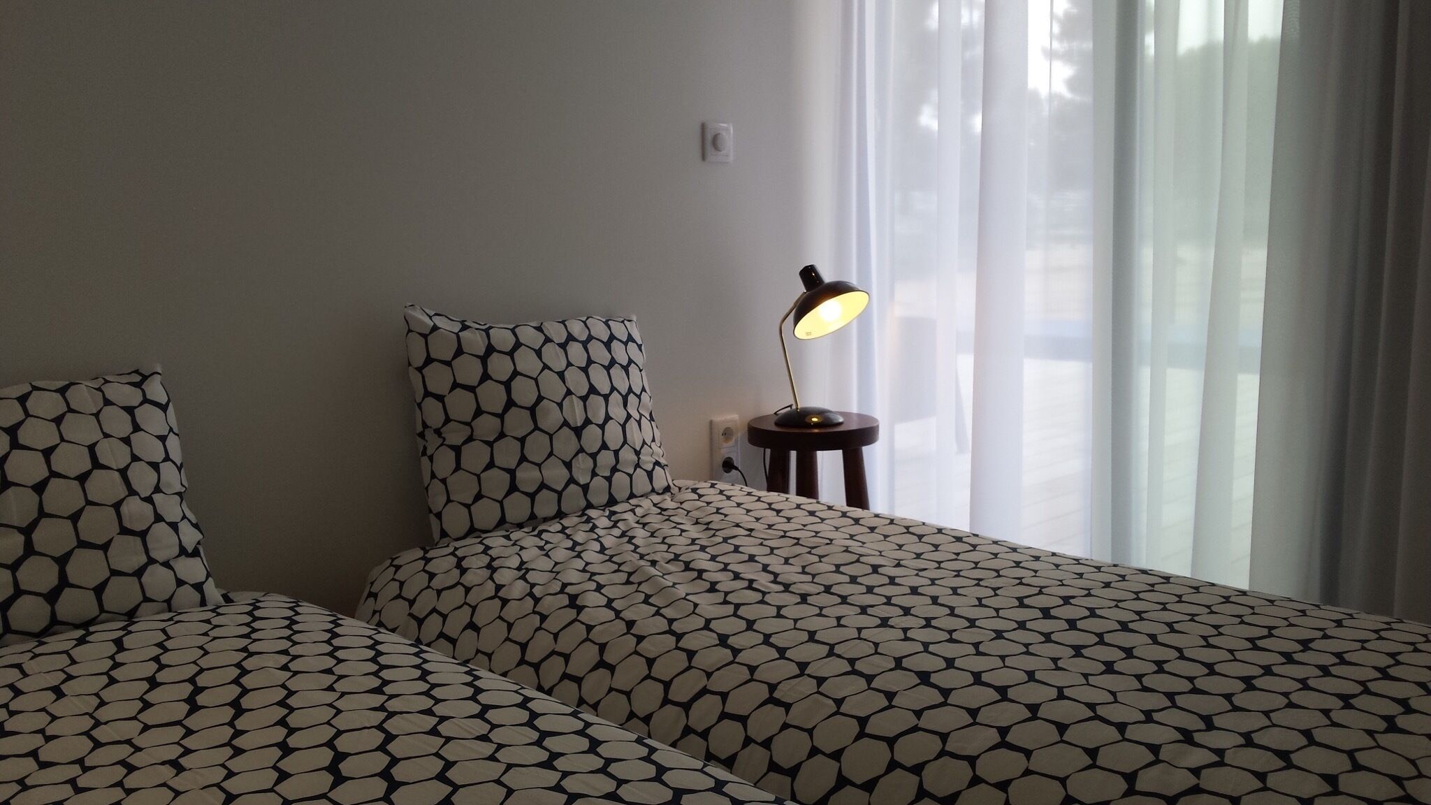 3 slaapkamers, een strijkplank/strijkijzer, wifi, beddengoed