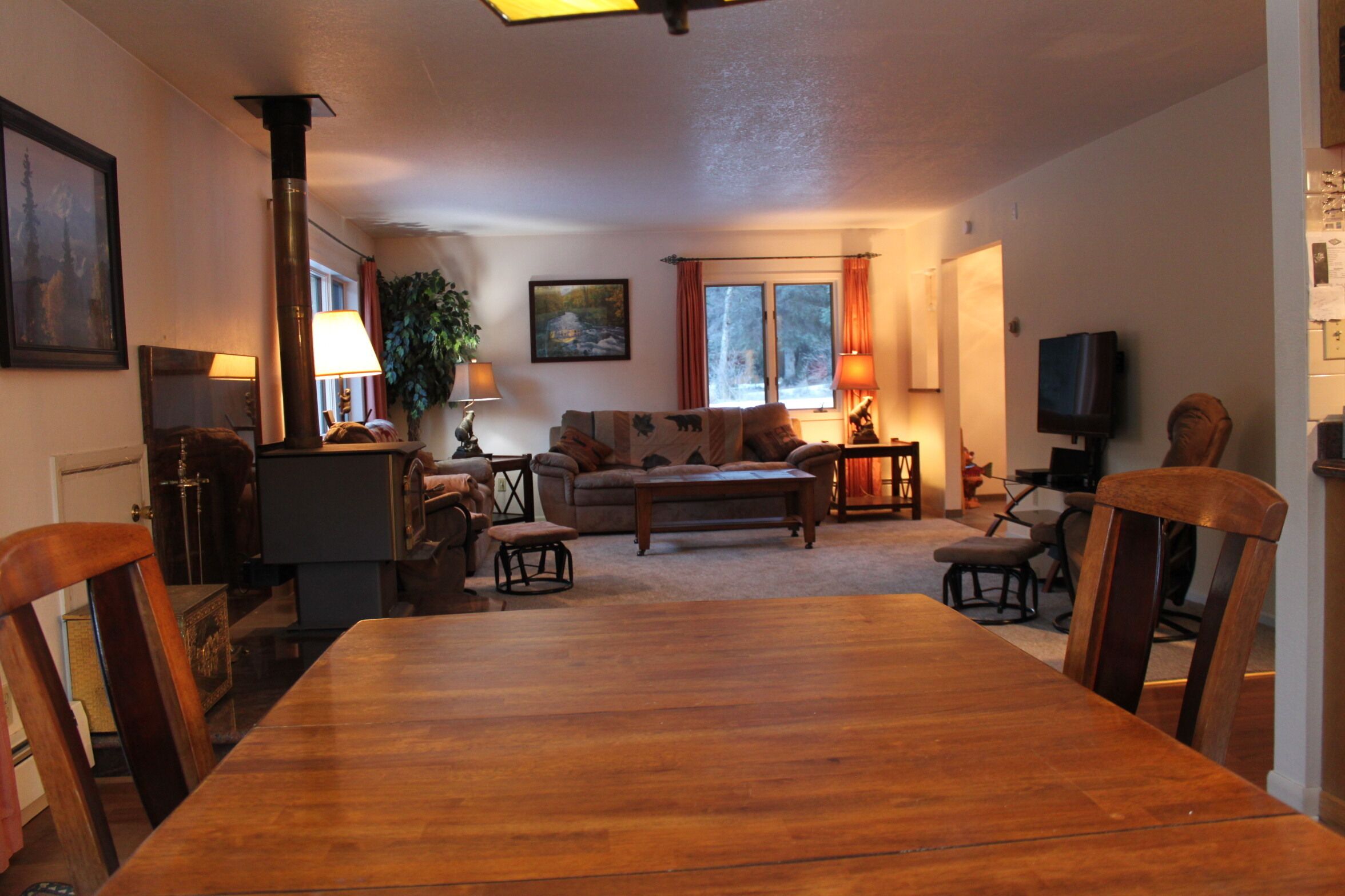 Riverfront 4 bed  Home  Very private  Great views  Great trout fishing out back