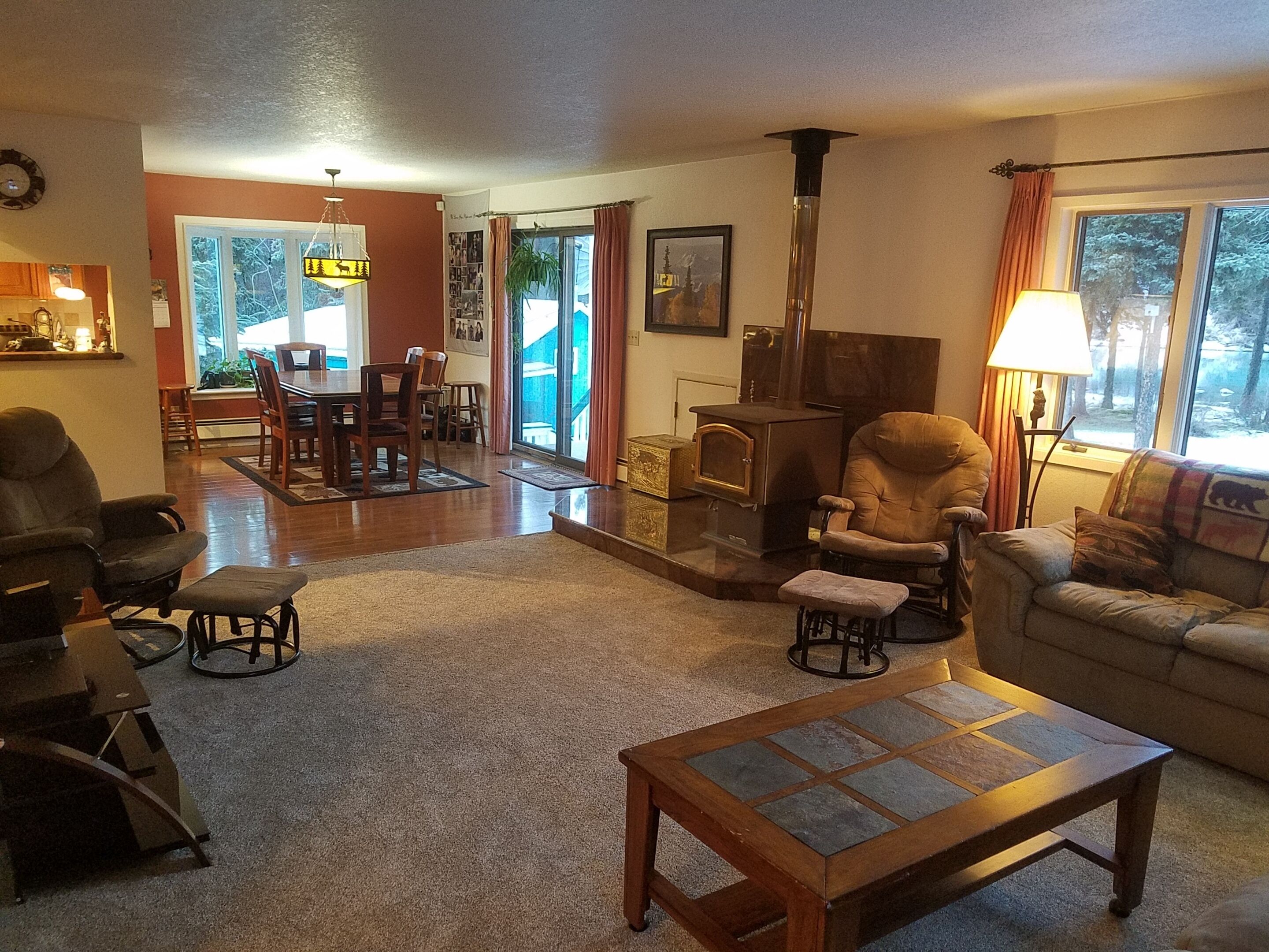 Riverfront 4 bed  Home  Very private  Great views  Great trout fishing out back