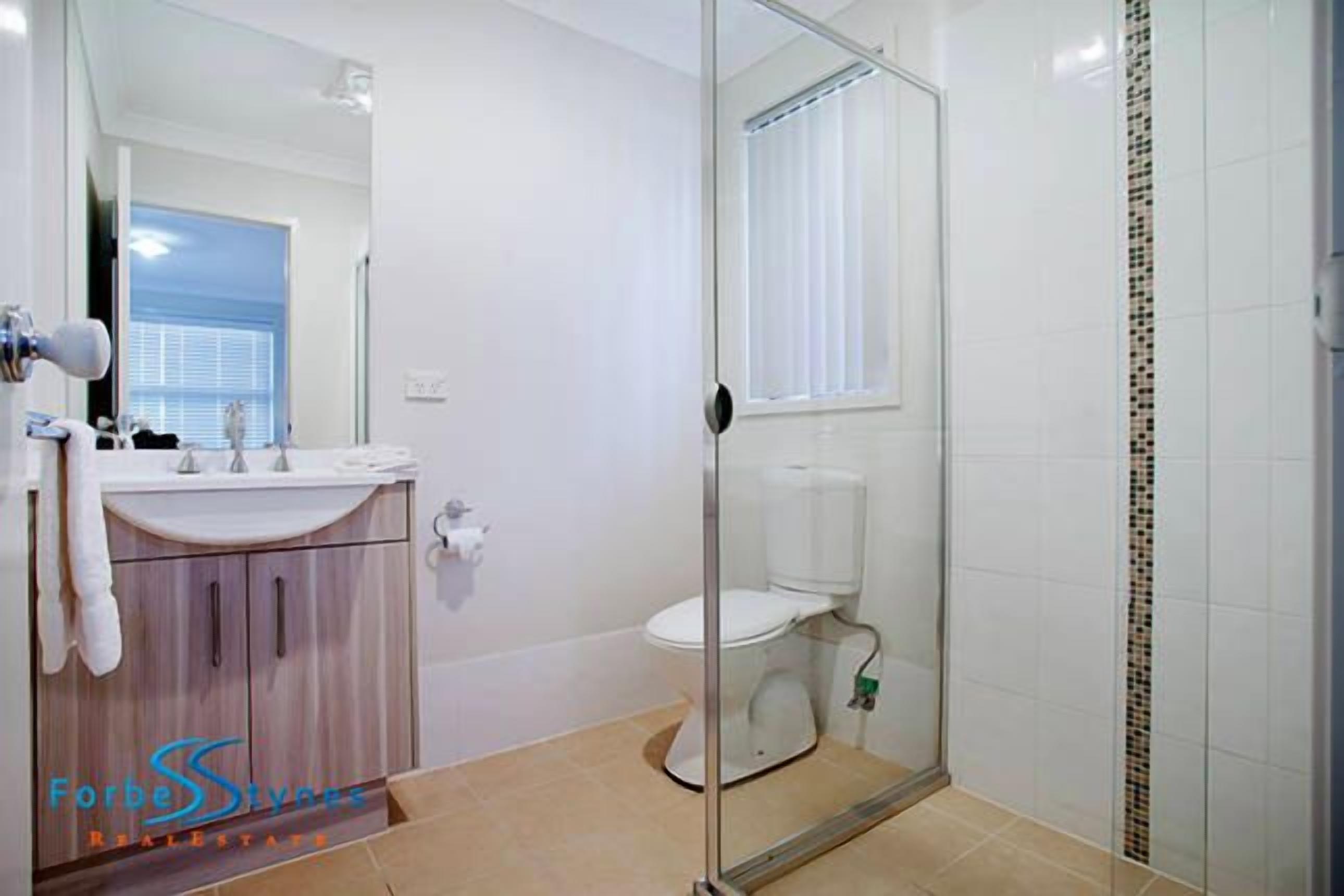 Jindabyne Executive. — image 12