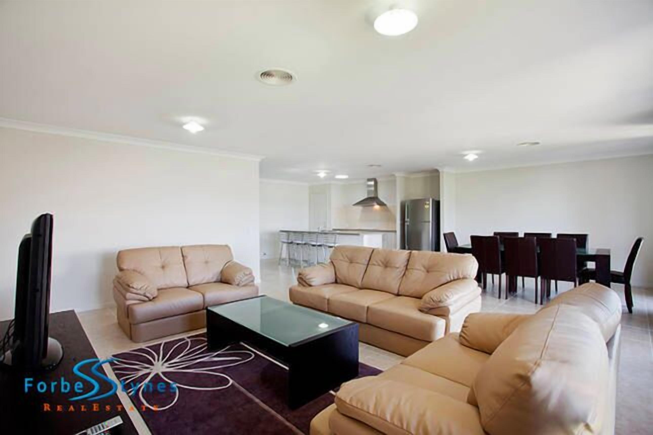 Jindabyne Executive. — image 18